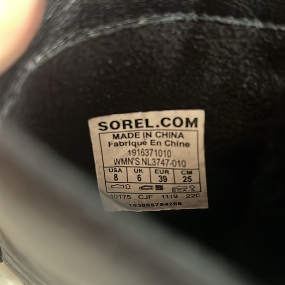 SOREL size 8 winter boots - Picture 6 of 6